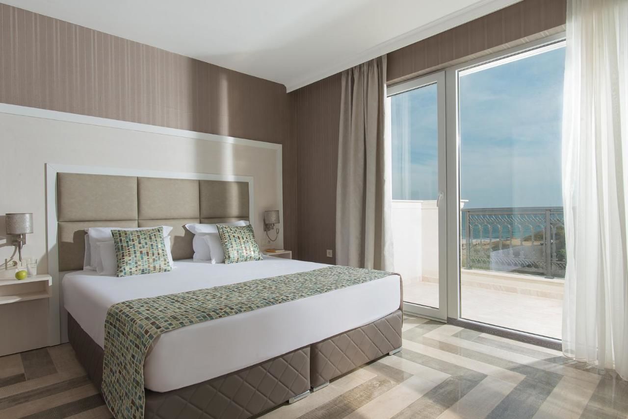 Отель Blue Sands Beach Hotel-All Inclusive Обзор